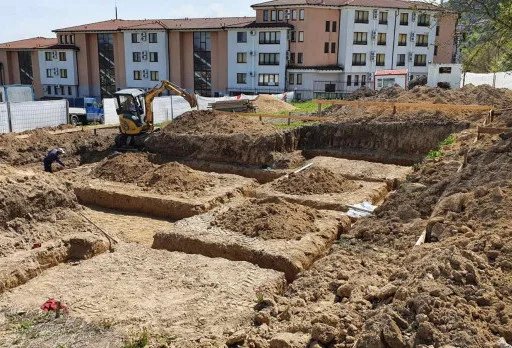 Класическа къща с покрив от керемиди – Рогачево 