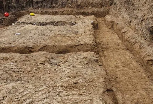 Класическа къща с покрив от керемиди – Рогачево 