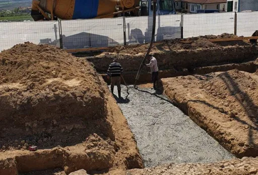 Класическа къща с покрив от керемиди – Рогачево 