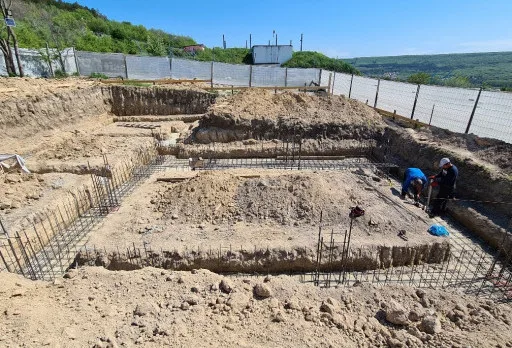 Класическа къща с покрив от керемиди – Рогачево 