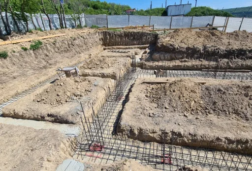 Класическа къща с покрив от керемиди – Рогачево 