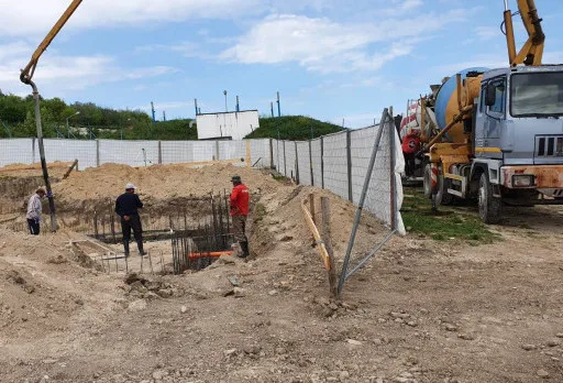 Класическа къща с покрив от керемиди – Рогачево 