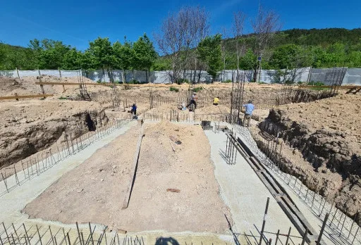 Класическа къща с покрив от керемиди – Рогачево 