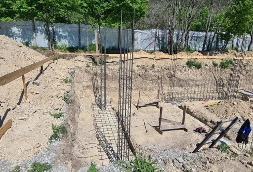 Класическа къща с покрив от керемиди – Рогачево 