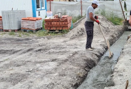 Двуетажна къща с паркомясто – с. Тополи, Варна