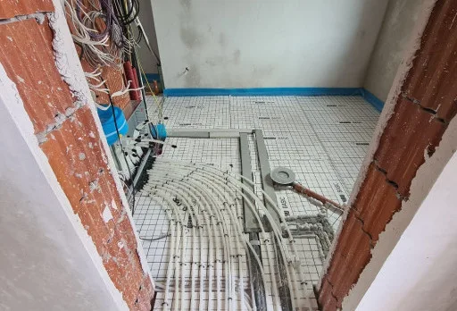 Двуетажна къща с паркомясто – с. Тополи, Варна