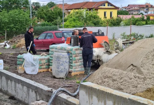 Двуетажна къща с паркомясто – с. Тополи, Варна