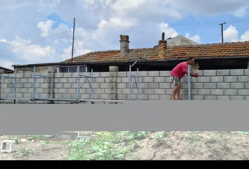 Двуетажна къща с паркомясто – с. Тополи, Варна