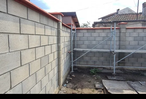 Двуетажна къща с паркомясто – с. Тополи, Варна