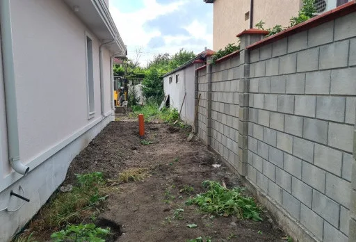 Двуетажна къща с паркомясто – с. Тополи, Варна