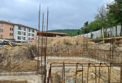 Класическа къща с покрив от керемиди – Рогачево 