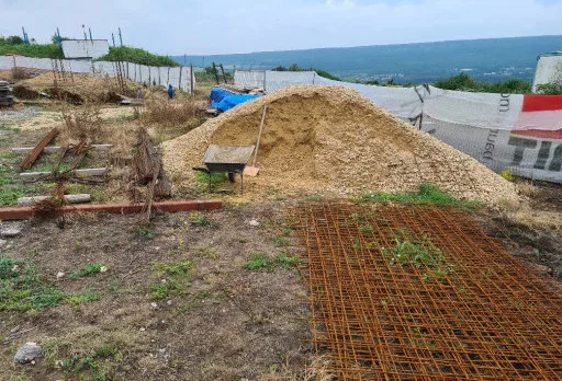 Класическа къща с покрив от керемиди – Рогачево 