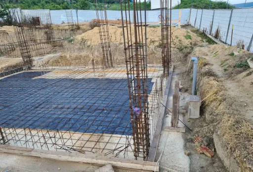 Класическа къща с покрив от керемиди – Рогачево 