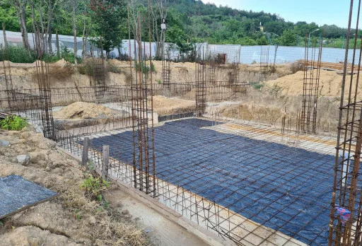 Класическа къща с покрив от керемиди – Рогачево 