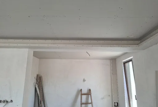 Двуетажна къща с паркомясто – с. Тополи, Варна