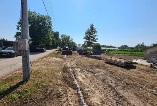 Строителство на масивна ограда в с. Крапец