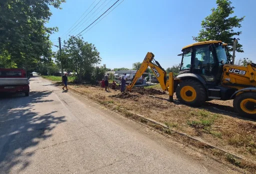 Строителство на масивна ограда в с. Крапец