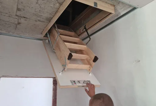 Двуетажна къща с паркомясто – с. Тополи, Варна