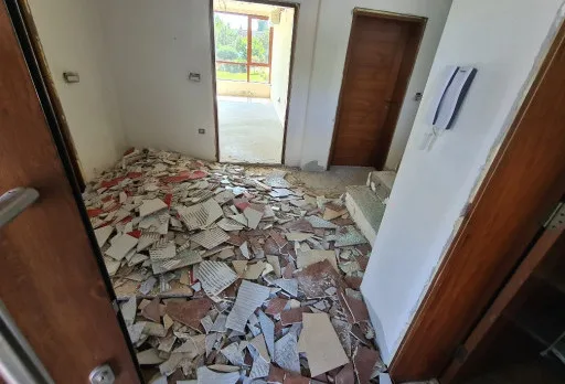 Bau- und Reparaturarbeiten an einem Haus in der Nähe von Varna