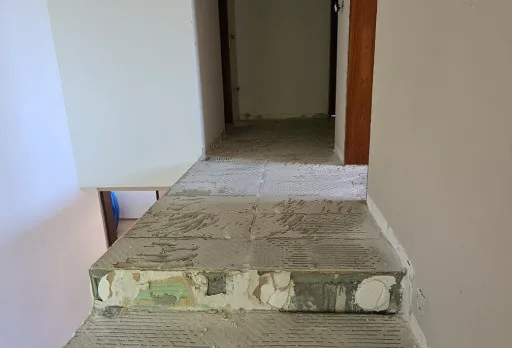 Bau- und Reparaturarbeiten an einem Haus in der Nähe von Varna