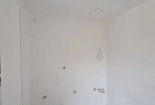 Двуетажна къща с паркомясто – с. Тополи, Варна