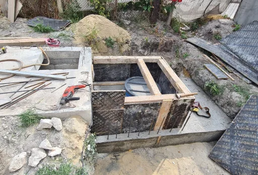 Двуетажна къща с паркомясто – с. Тополи, Варна