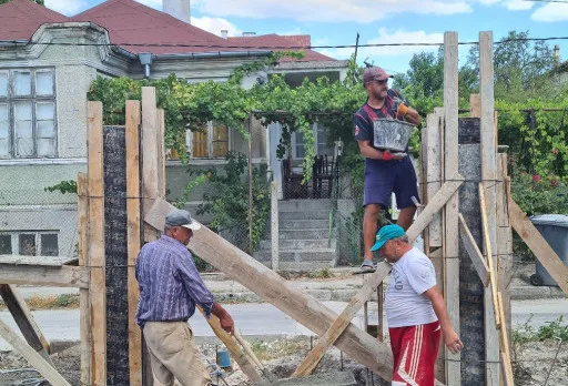 Двуетажна къща с паркомясто – с. Тополи, Варна