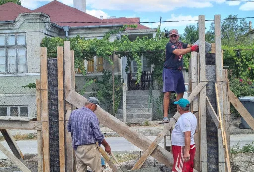 Двуетажна къща с паркомясто – с. Тополи, Варна