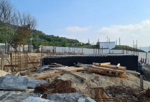 Класическа къща с покрив от керемиди – Рогачево 