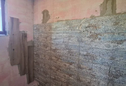 Bau- und Reparaturarbeiten an einem Haus in der Nähe von Varna