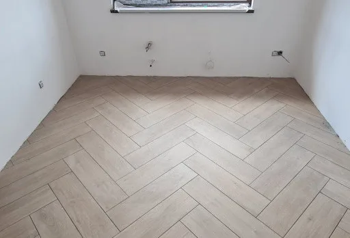 Двуетажна къща с паркомясто – с. Тополи, Варна