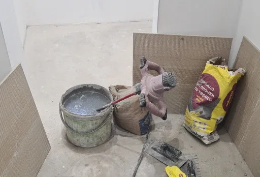 Двуетажна къща с паркомясто – с. Тополи, Варна