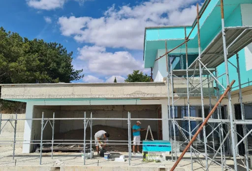 Модерна вила с плосък покрив в Балчик