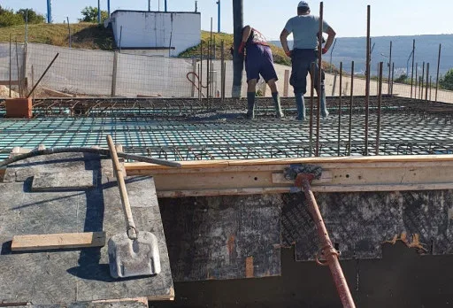 Класическа къща с покрив от керемиди – Рогачево 