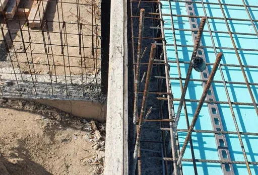 Класическа къща с покрив от керемиди – Рогачево 