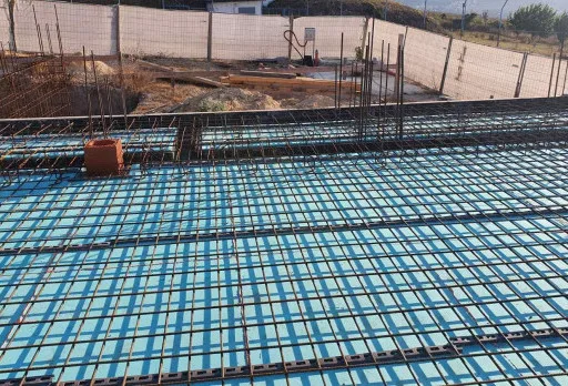 Класическа къща с покрив от керемиди – Рогачево 