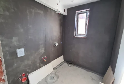 Двуетажна къща с паркомясто – с. Тополи, Варна