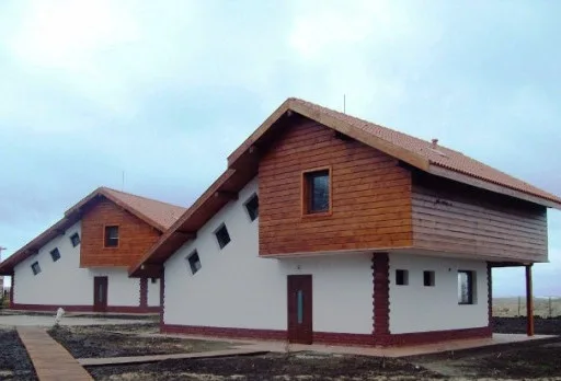 Bau- und Reparaturarbeiten an einem Jagdhauskomplex in Shabla
