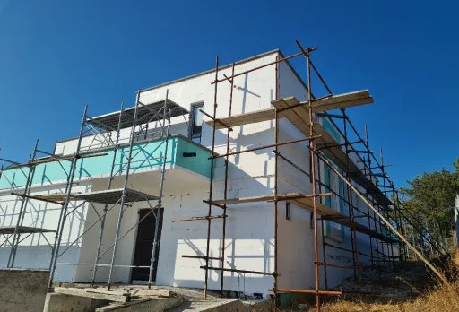 Модерна вила с плосък покрив в Балчик