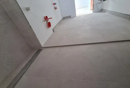 Двуетажна къща с паркомясто – с. Тополи, Варна