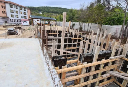 Класическа къща с покрив от керемиди – Рогачево 