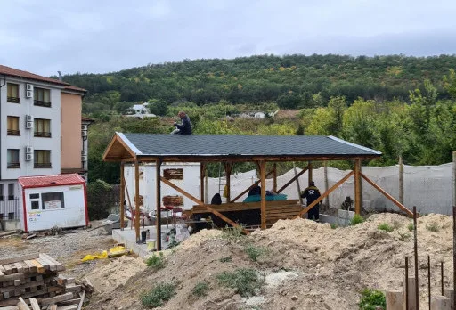 Класическа къща с покрив от керемиди – Рогачево 