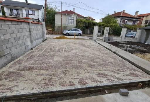 Двуетажна къща с паркомясто – с. Тополи, Варна