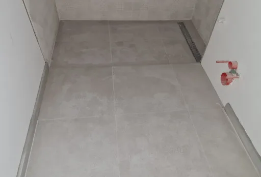 Двуетажна къща с паркомясто – с. Тополи, Варна