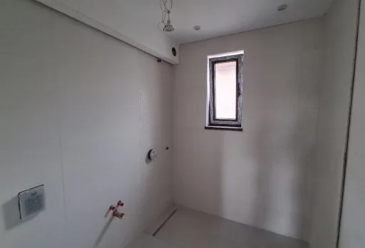 Двуетажна къща с паркомясто – с. Тополи, Варна