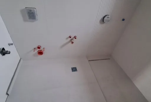 Двуетажна къща с паркомясто – с. Тополи, Варна