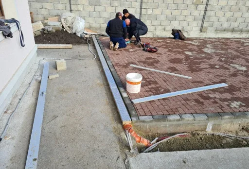 Двуетажна къща с паркомясто – с. Тополи, Варна