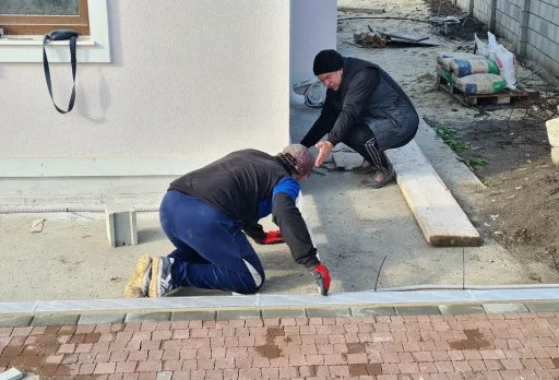 Двуетажна къща с паркомясто – с. Тополи, Варна