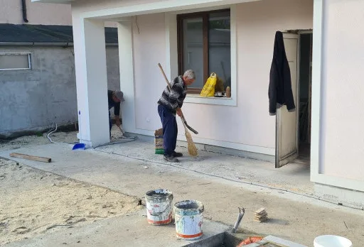 Двуетажна къща с паркомясто – с. Тополи, Варна