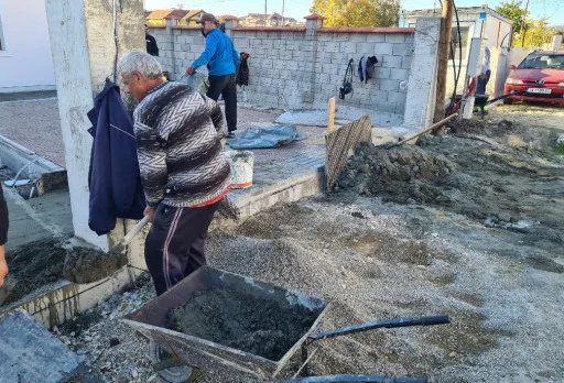 Двуетажна къща с паркомясто – с. Тополи, Варна